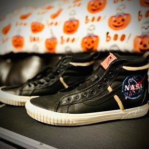 Vans X NASA “Apollo 11” Space Voyagers Size 11 Sk8 Hi All Weather